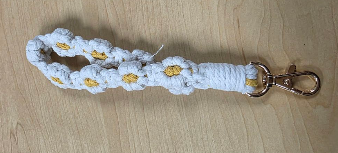 Handmade Crochet Bohemian Style Daisy Keychain - White