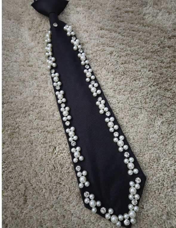 Elegant Pearl Decorated Neck Tie