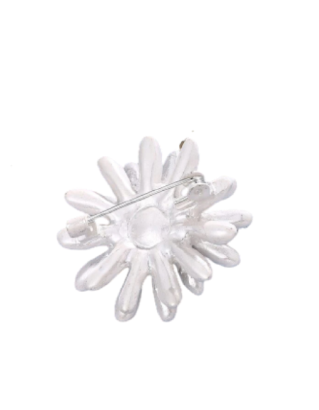 Stylish Flower Design White Brooch