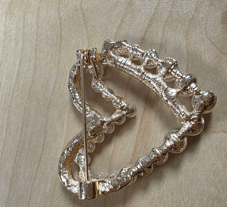 Vintage Inspired Heart Shaped Faux Pearl Brooch